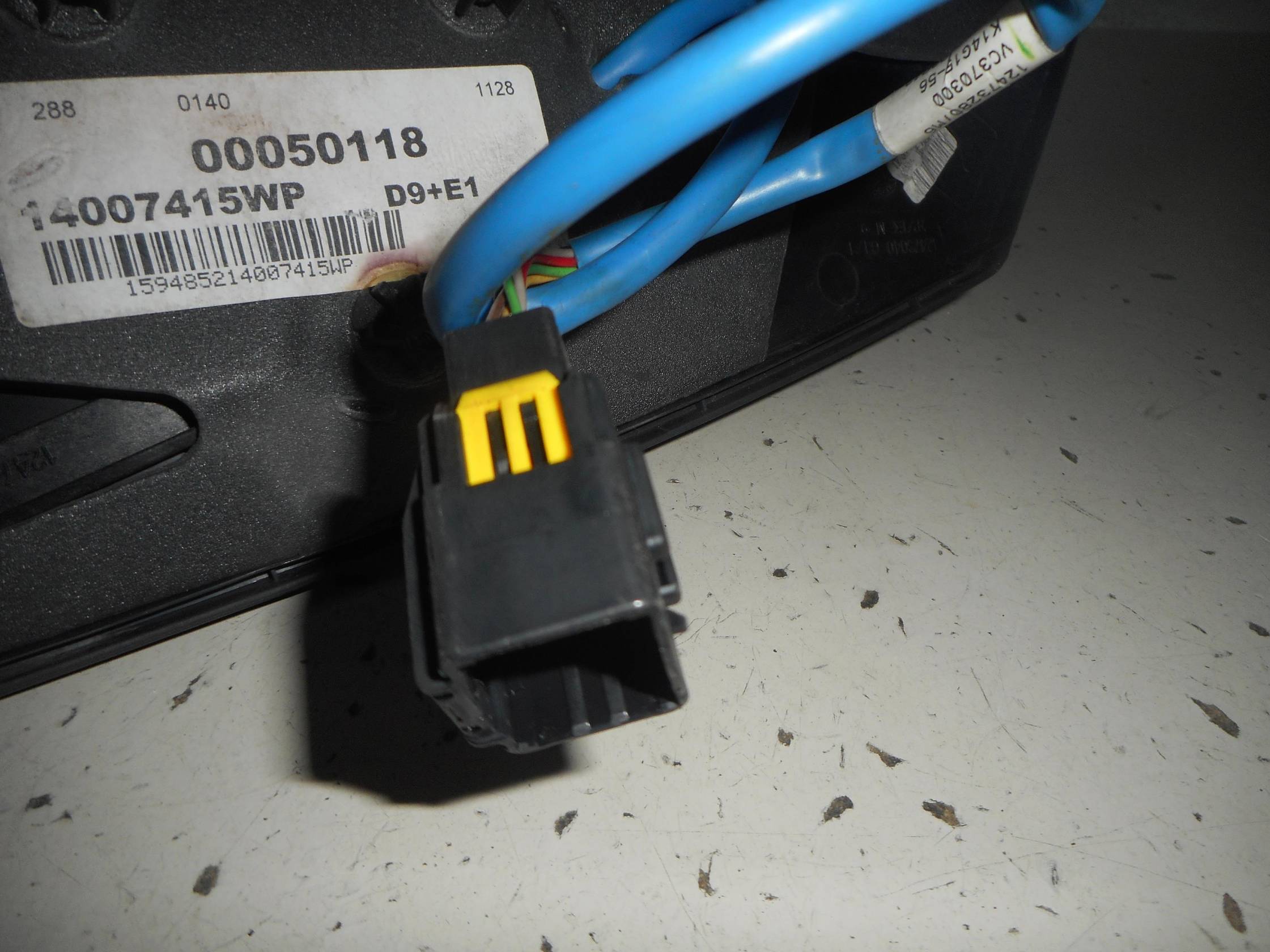 Retrovisore est. regolaz. elettr. sx.